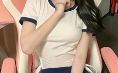 男人和女人在做性视频